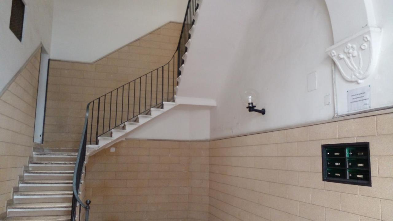 La Rosa Rossa Hotel บารี ภายนอก รูปภาพ
