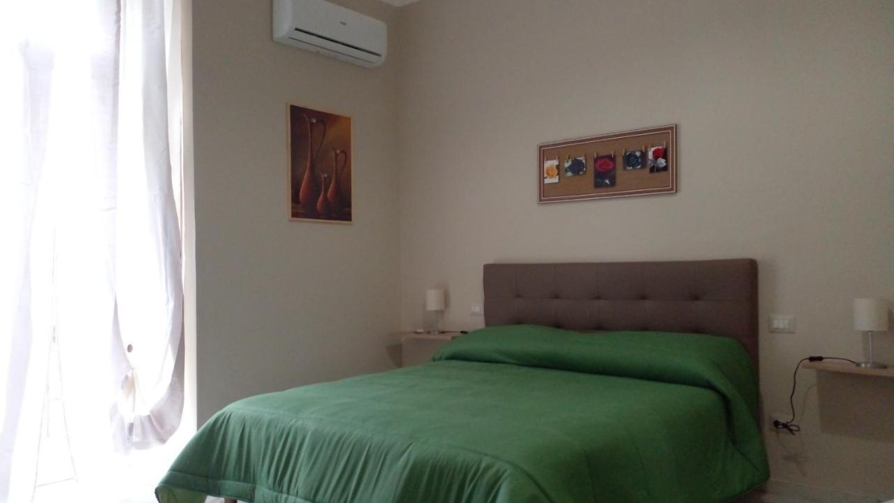 La Rosa Rossa Hotel บารี ภายนอก รูปภาพ
